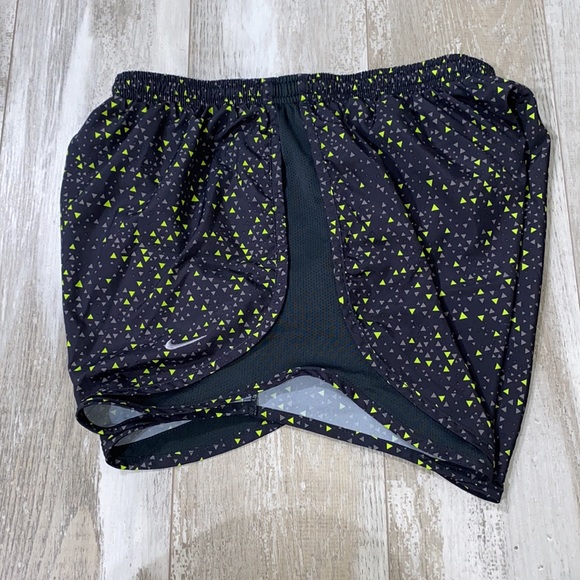 Nike Shorts - Picture 3 of 4